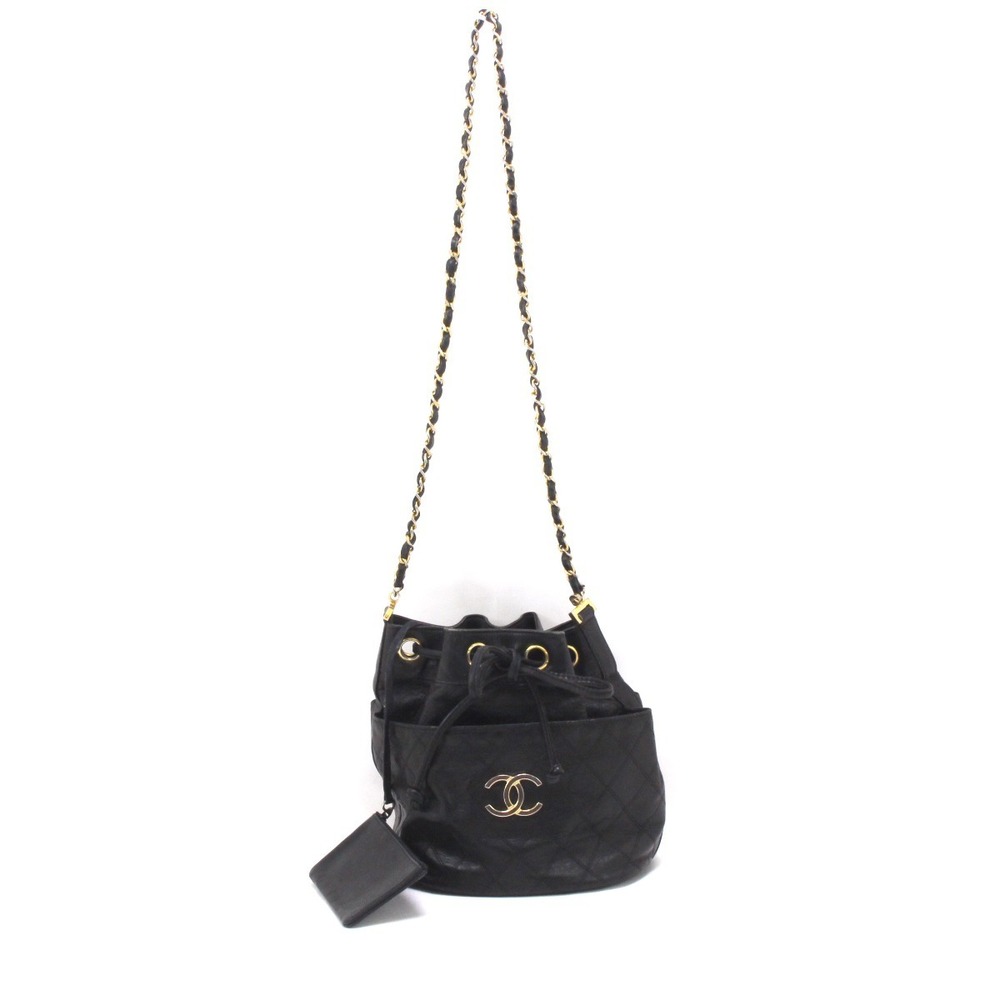 CHANEL Drawstring chain shoulder bag with pouch